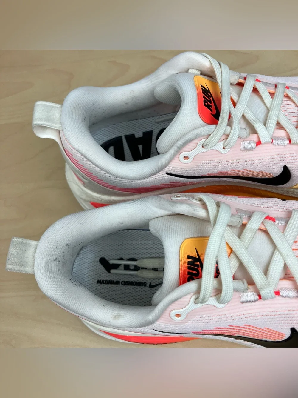 Nike Women’s Size 7.0 Air ZoomX Vomero 18 Sail Orange Athletic Running Shoes